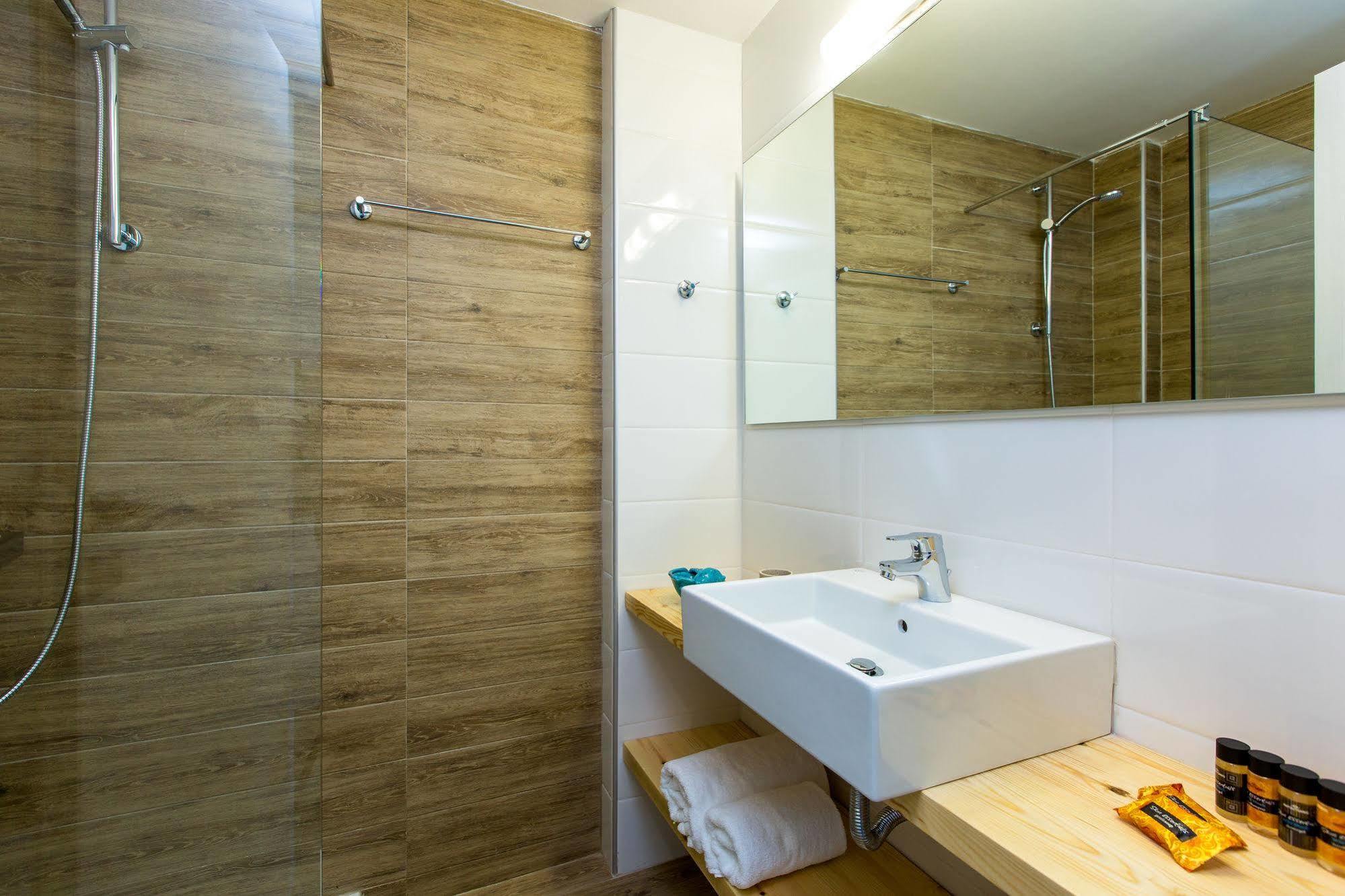 Golden Coast Seaside Apartments Ретимно Экстерьер фото